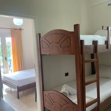 Hotel Vila Andi Zverneci Kültér fotó