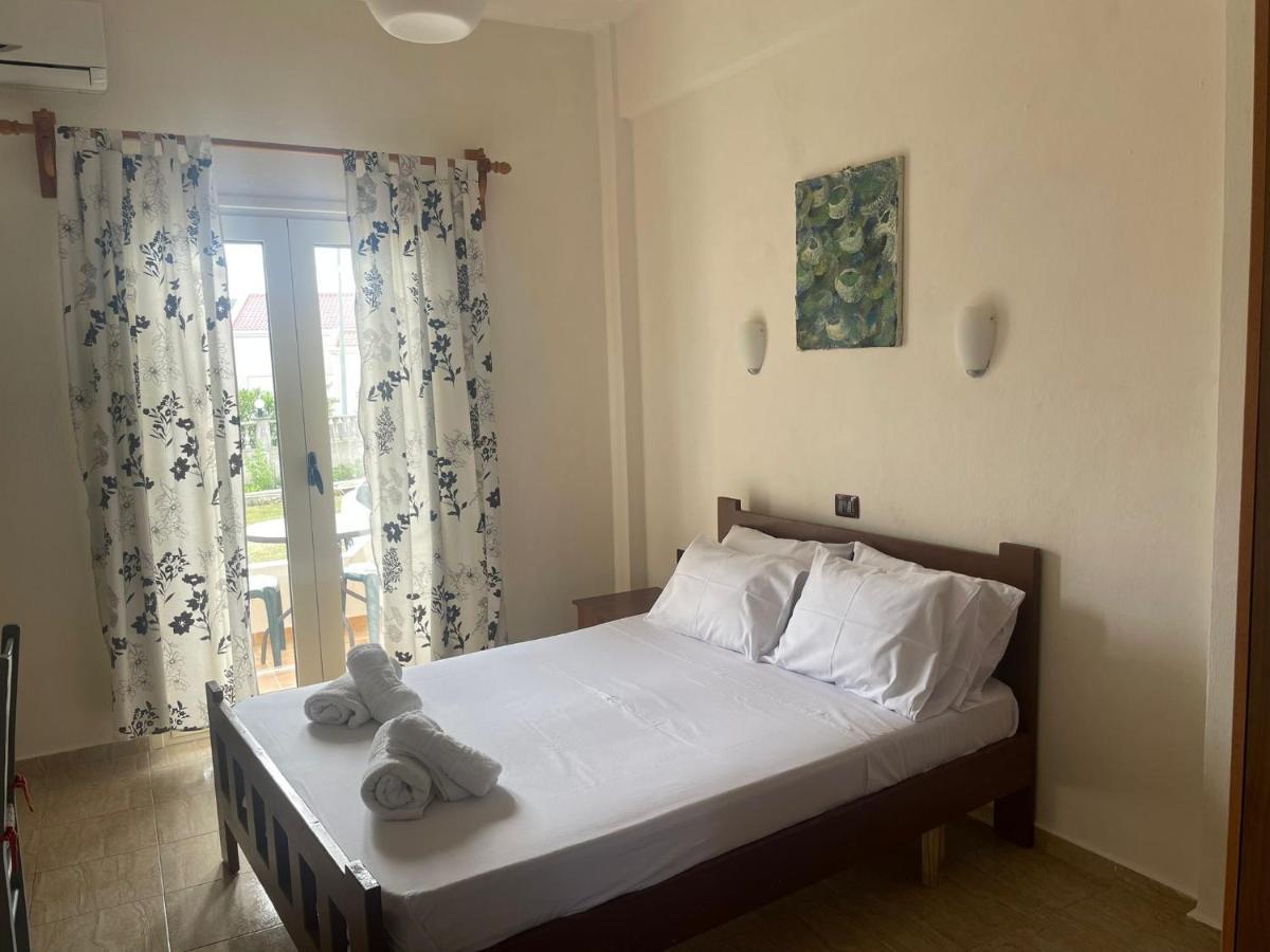 Hotel Vila Andi Zverneci Kültér fotó