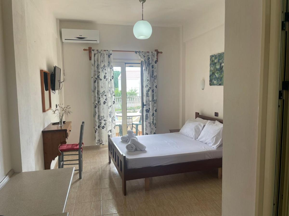 Hotel Vila Andi Zverneci Kültér fotó