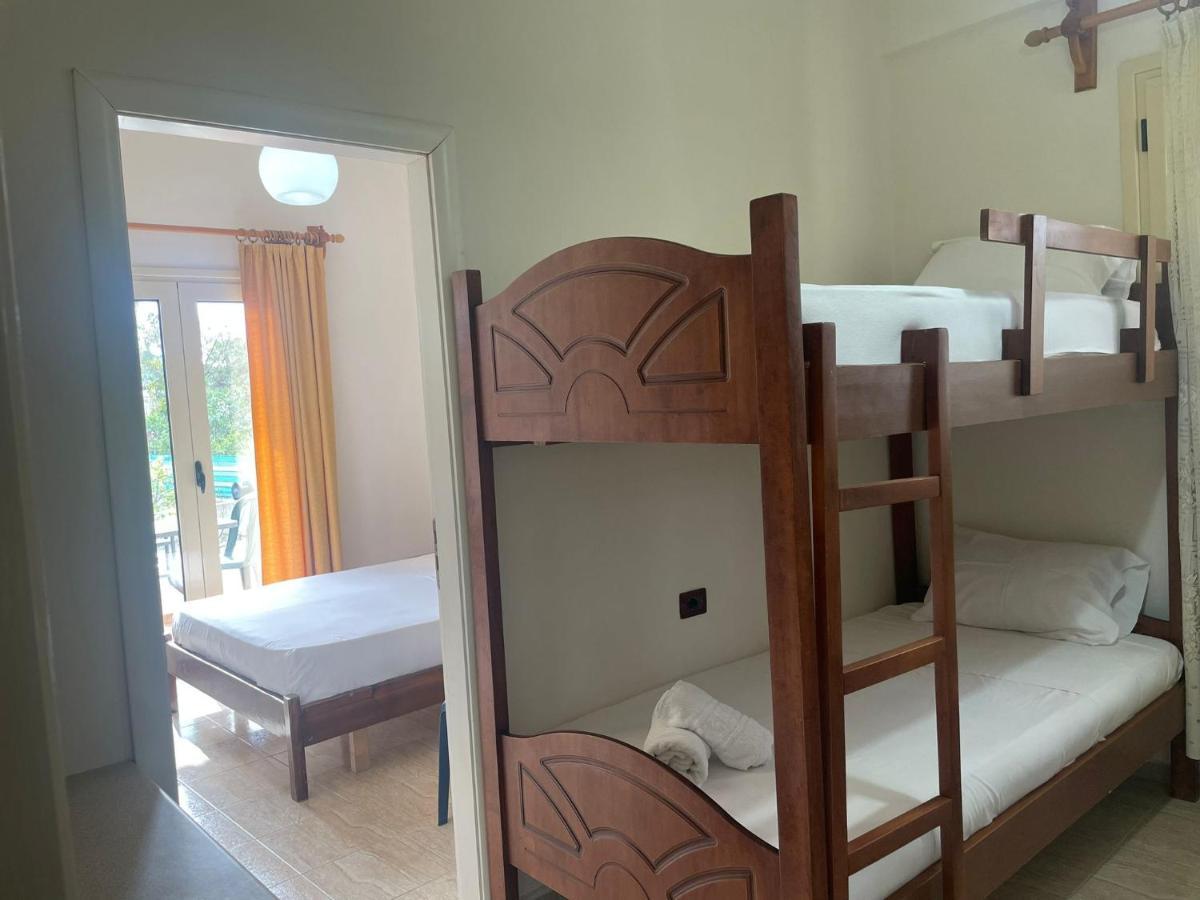 Hotel Vila Andi Zverneci Kültér fotó