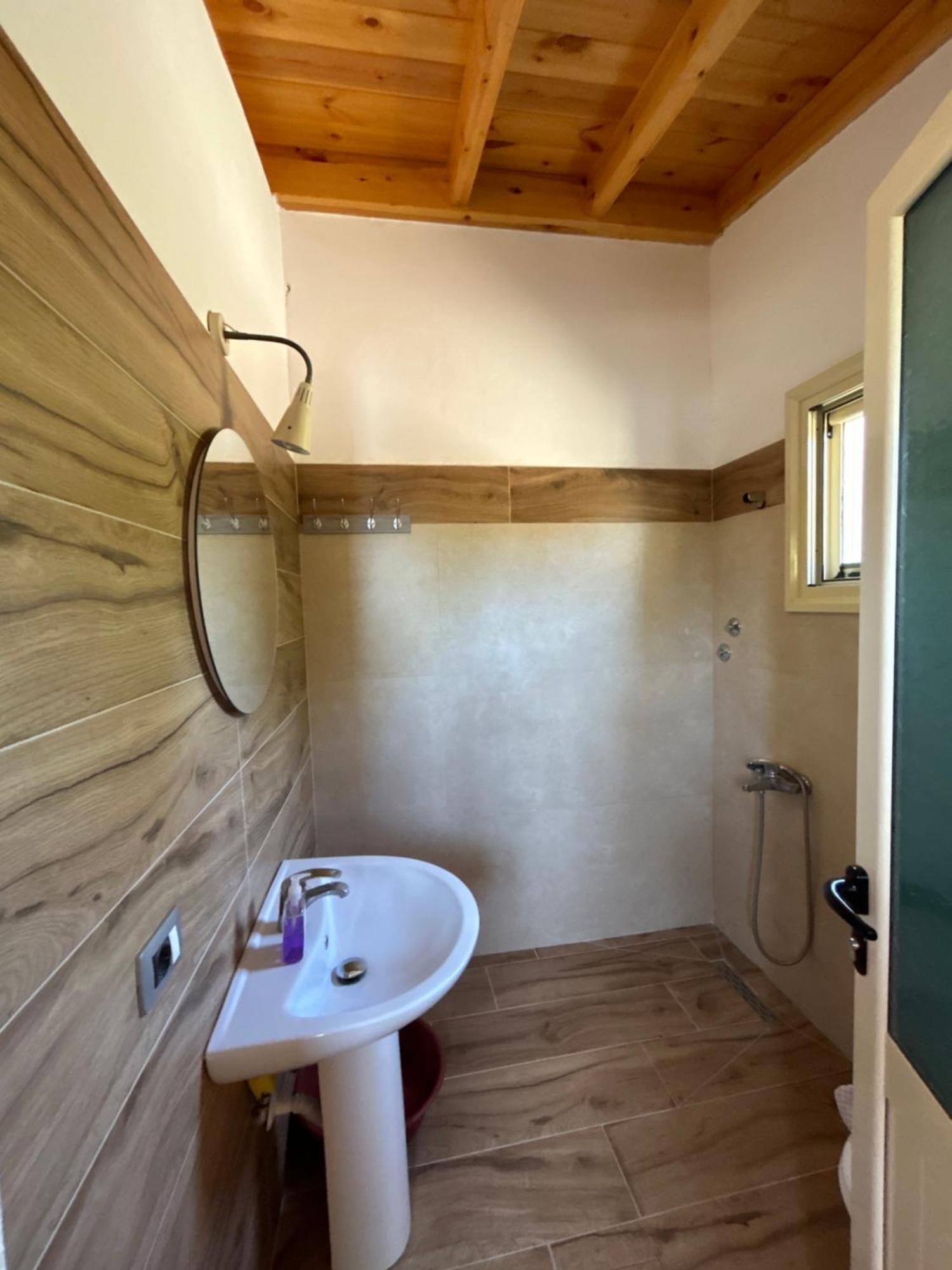 Hotel Vila Andi Zverneci Kültér fotó