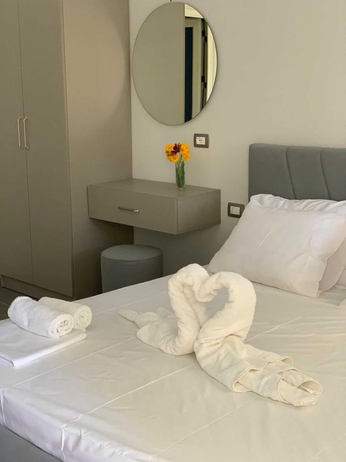 Hotel Vila Andi Zverneci Kültér fotó
