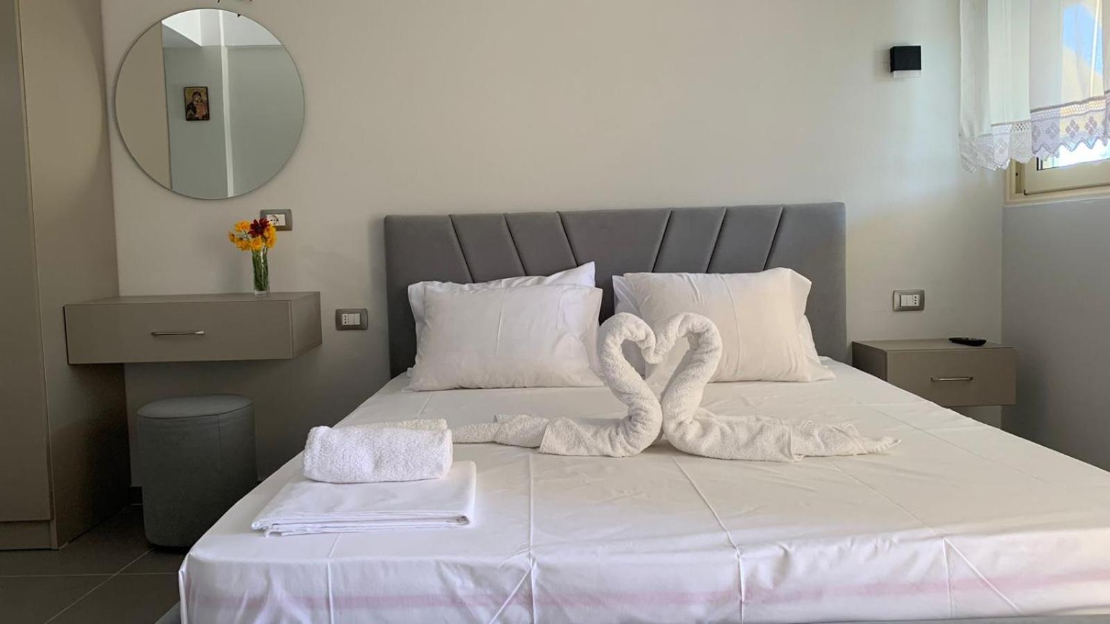 Hotel Vila Andi Zverneci Kültér fotó